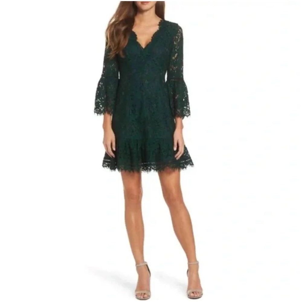 Eliza J Bell Sleeve Lace Shift Dress In Hunter Green